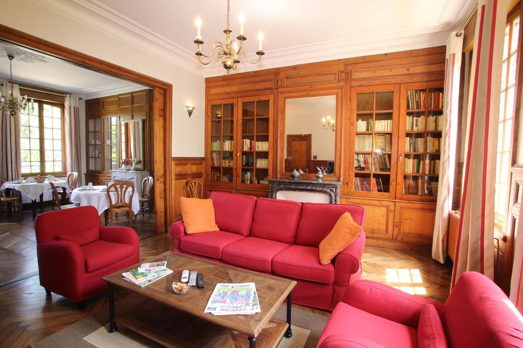 Bed and Breakfast Manoir Le Mesnil Saint-Martin-aux-Chartrains Exterior foto