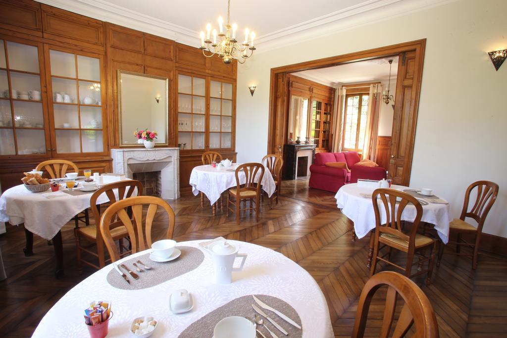 Bed and Breakfast Manoir Le Mesnil Saint-Martin-aux-Chartrains Exterior foto