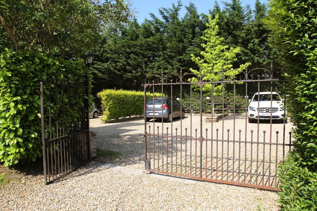 Bed and Breakfast Manoir Le Mesnil Saint-Martin-aux-Chartrains Exterior foto