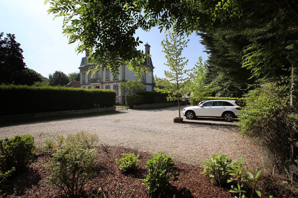 Bed and Breakfast Manoir Le Mesnil Saint-Martin-aux-Chartrains Exterior foto