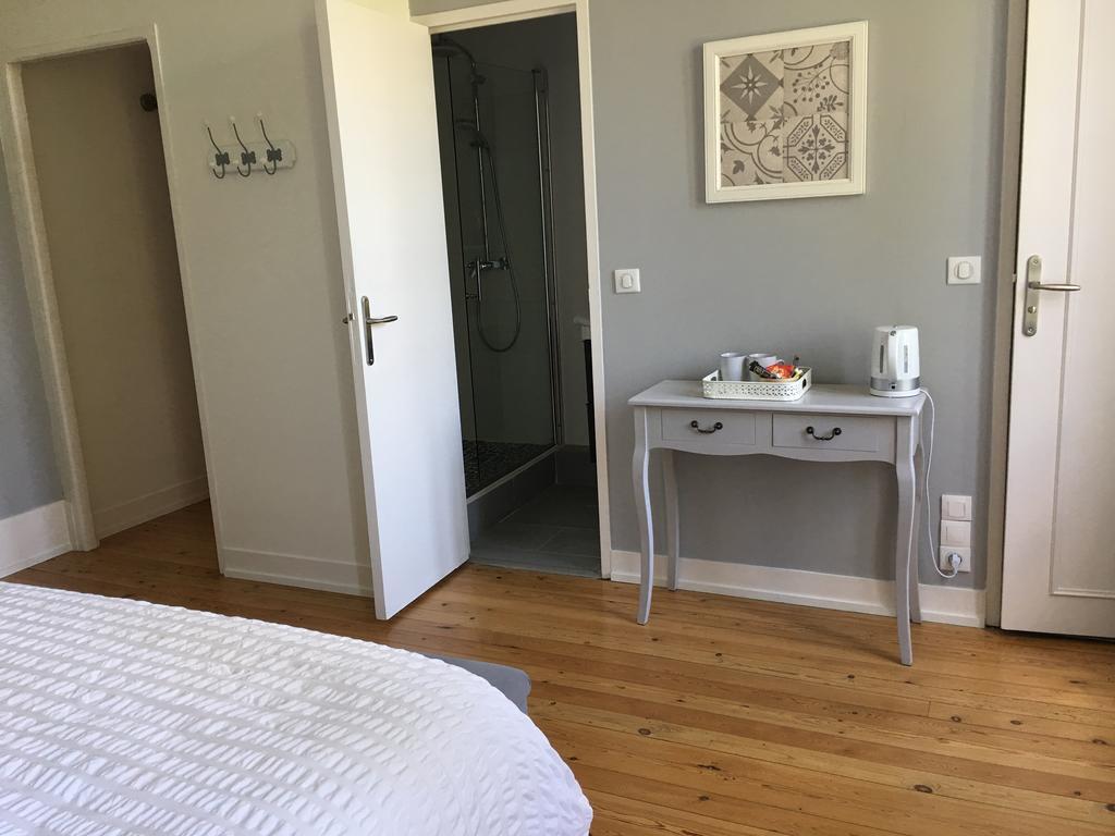 Bed and Breakfast Manoir Le Mesnil Saint-Martin-aux-Chartrains Exterior foto