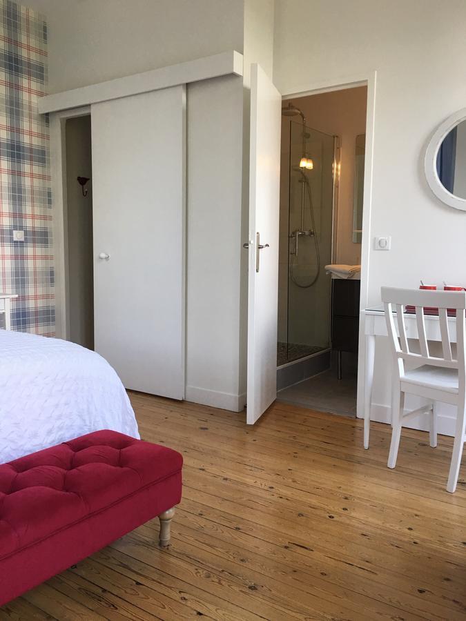 Bed and Breakfast Manoir Le Mesnil Saint-Martin-aux-Chartrains Exterior foto